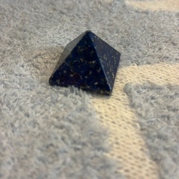 Lapis Pyramid - Picture 2 of 4